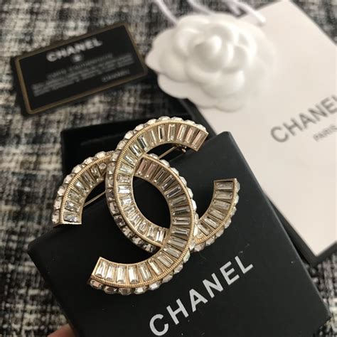 wholesale Chanel brooches